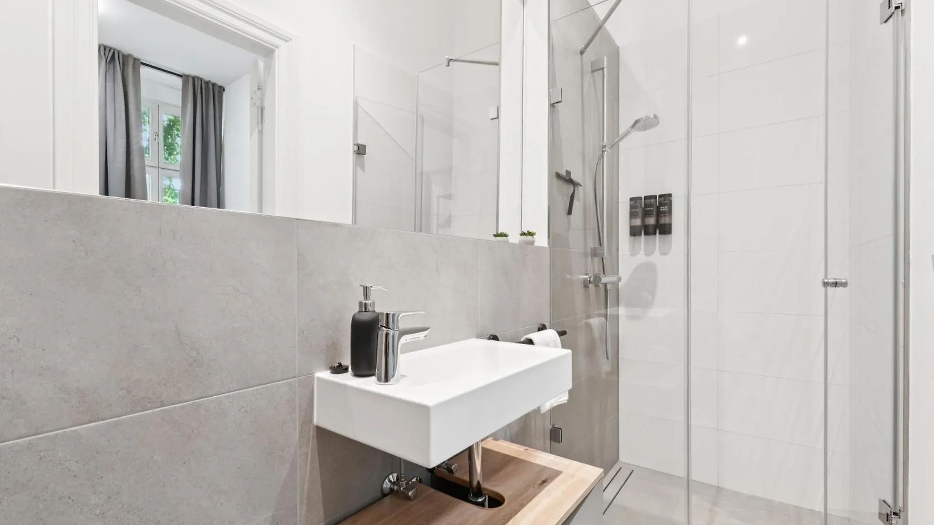 Modern Apartment In Berlín